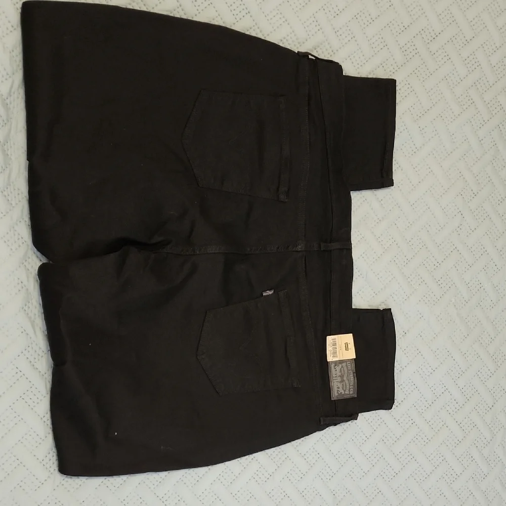 Levi's Women's Relaxed 711 Skinny Jeans in Deep Black